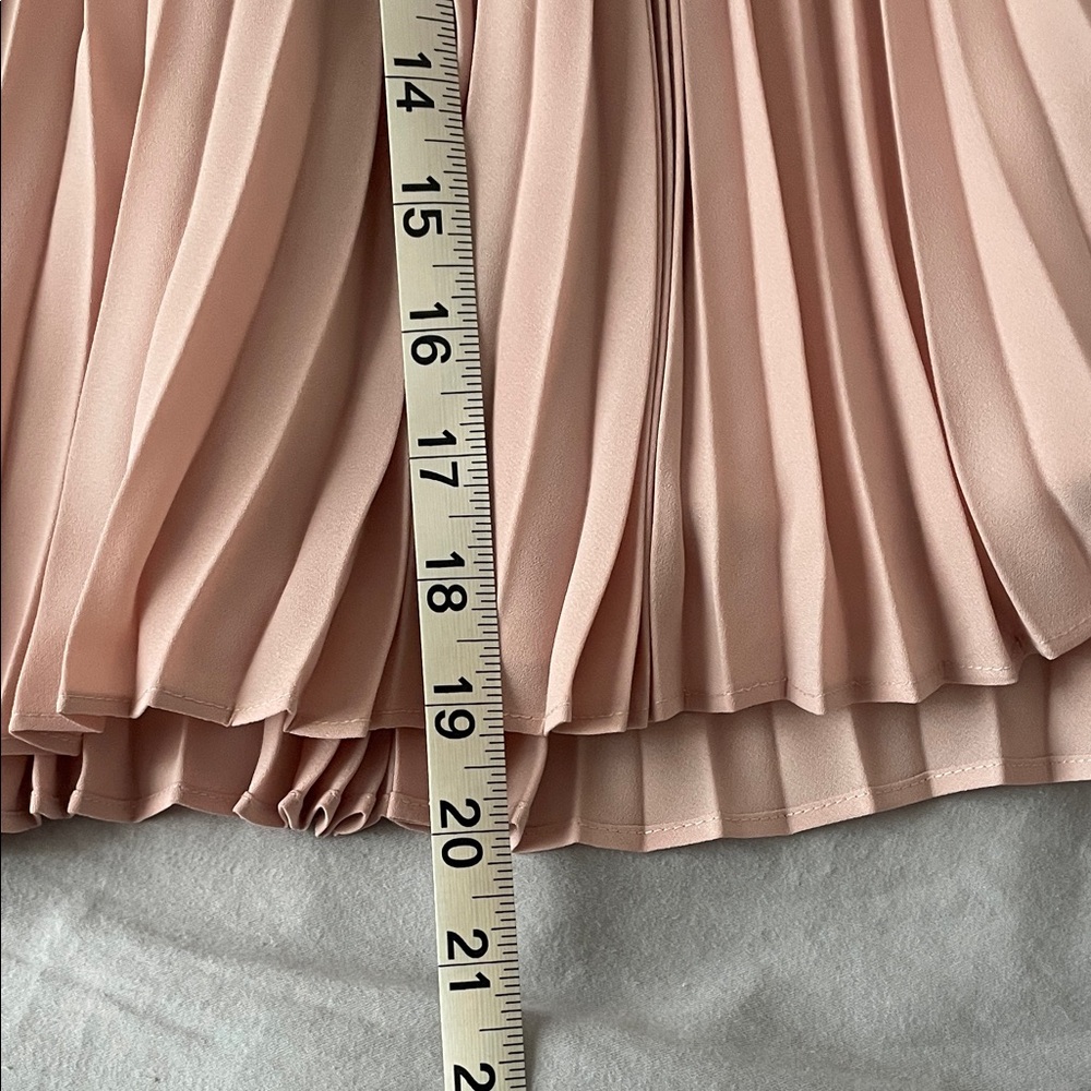 Banana Republic Pink Pleated Skirt - Picture 4 of 5